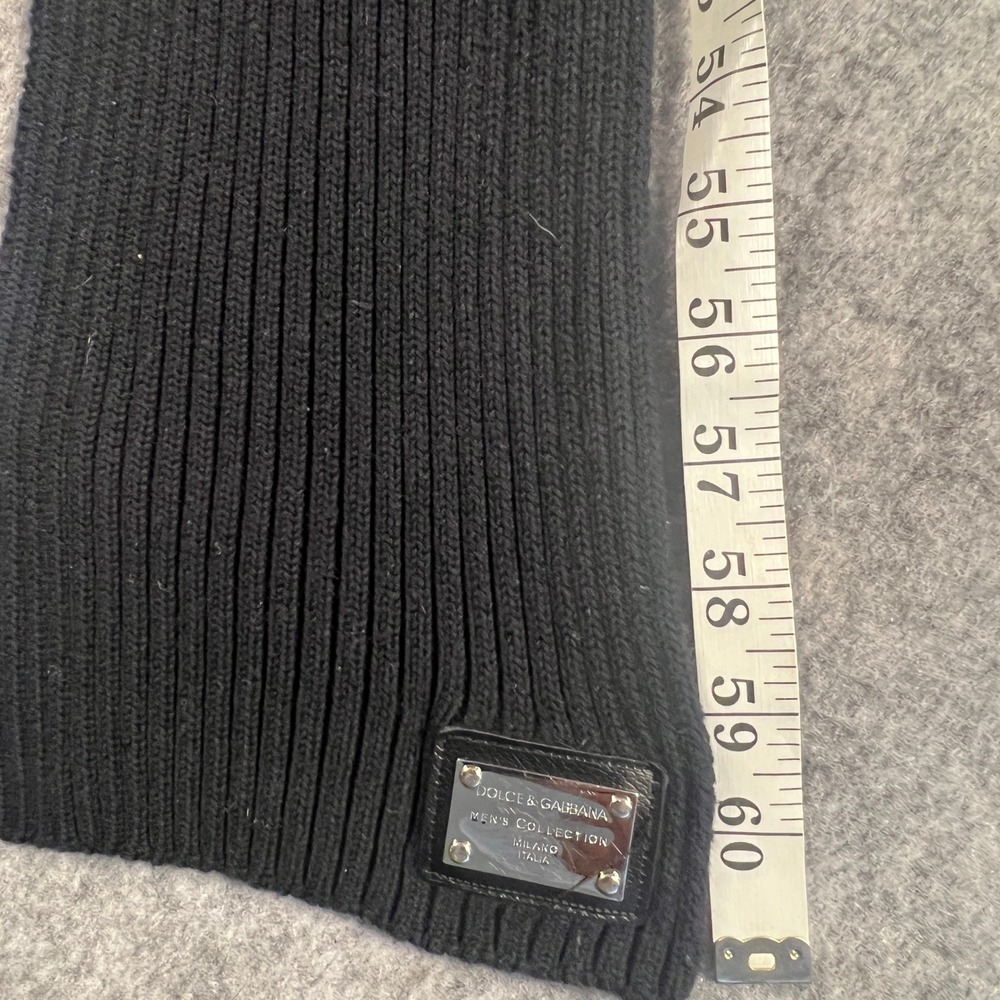 Dolce & Gabbana Men's Ribbed Knit Scarf Black - Silver Logo Plaque Made in Italy - Picture 5 of 5
